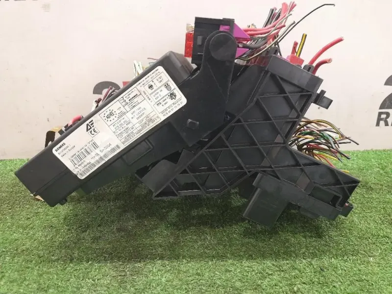 Centralina Scatola Fusibili 7M3962258R Seat Alhambra 7V9 2001