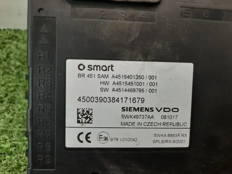 Centralina Scatola Fusibili A4515401350 A4515451001 5WK49737AA Smart Fortwo Cabrio 451 2007
