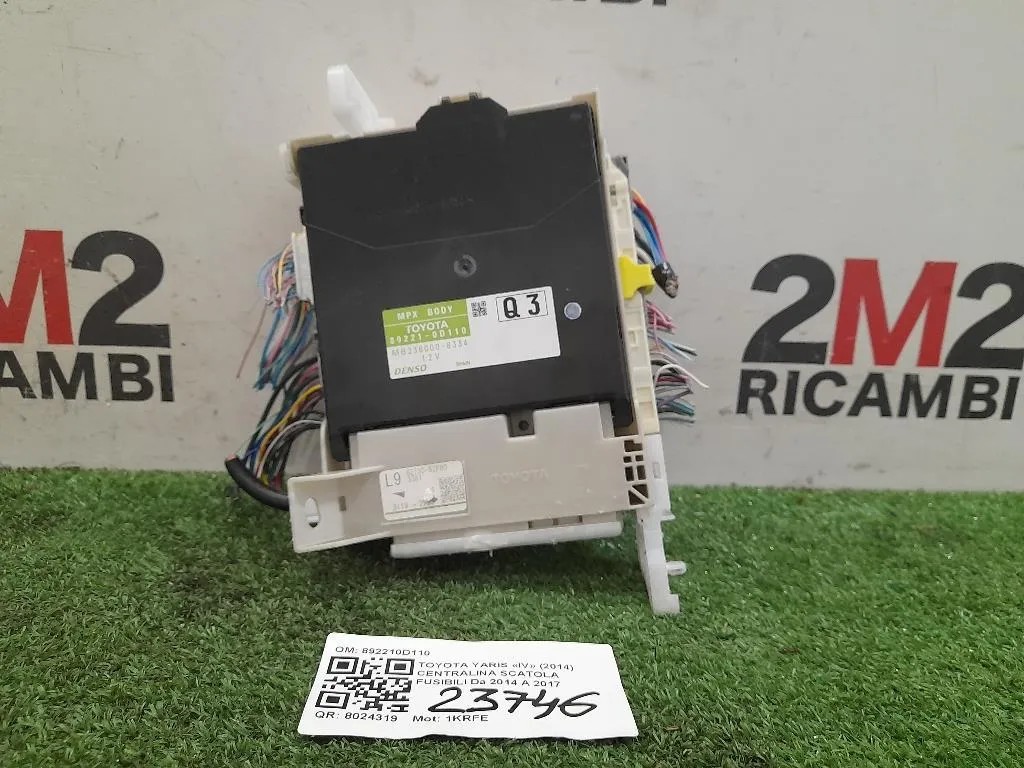 Centralina Scatola Fusibili 892210D110 Toyota Yaris IV 2014