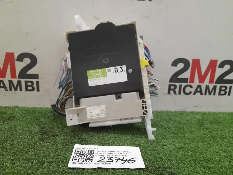 Centralina Scatola Fusibili 892210D110 Toyota Yaris IV 2014