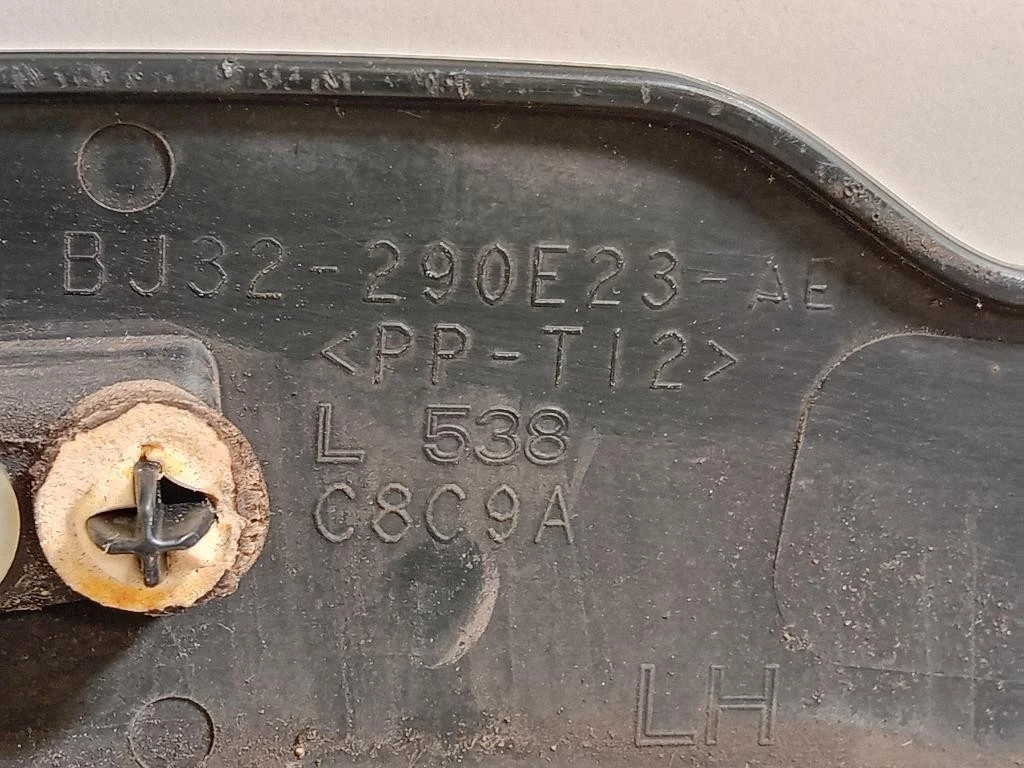 Modanatura Paracolpi Passaruota POST SX BJ32-1290E23 AEE Land Rover Range Rover Evoque I 2011