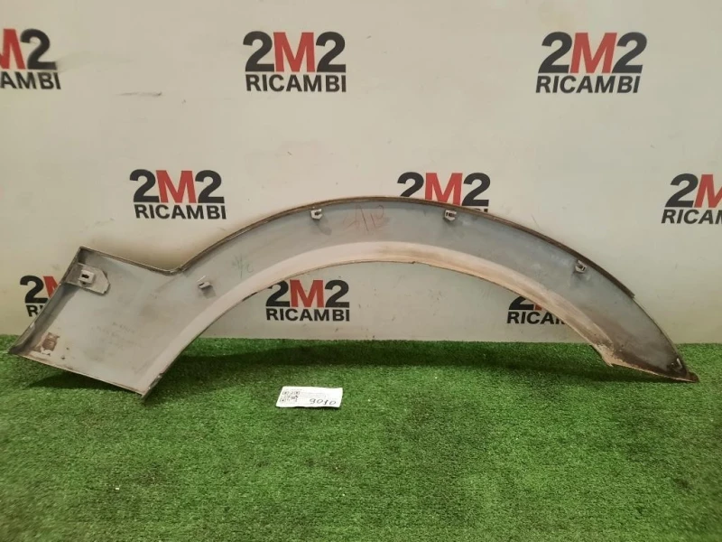 Modanatura Parasassi POST DX MR478746 Mitsubishi Pajero III 2000