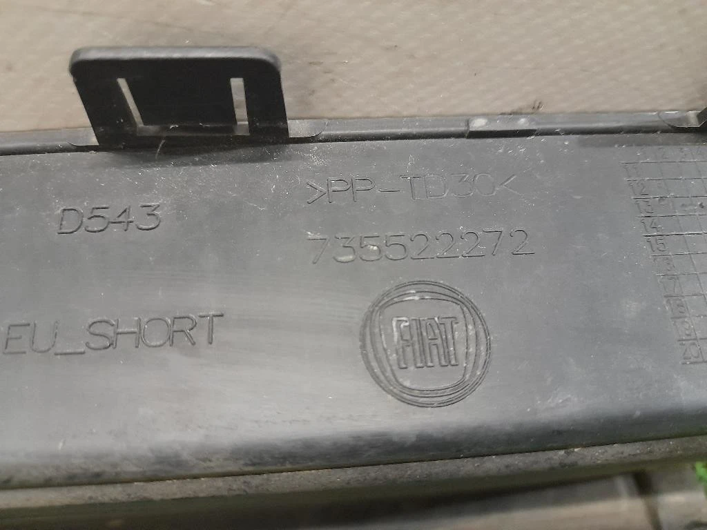 Modanatura Paraurti Centrale POST 735522272 Fiat 500L 2013