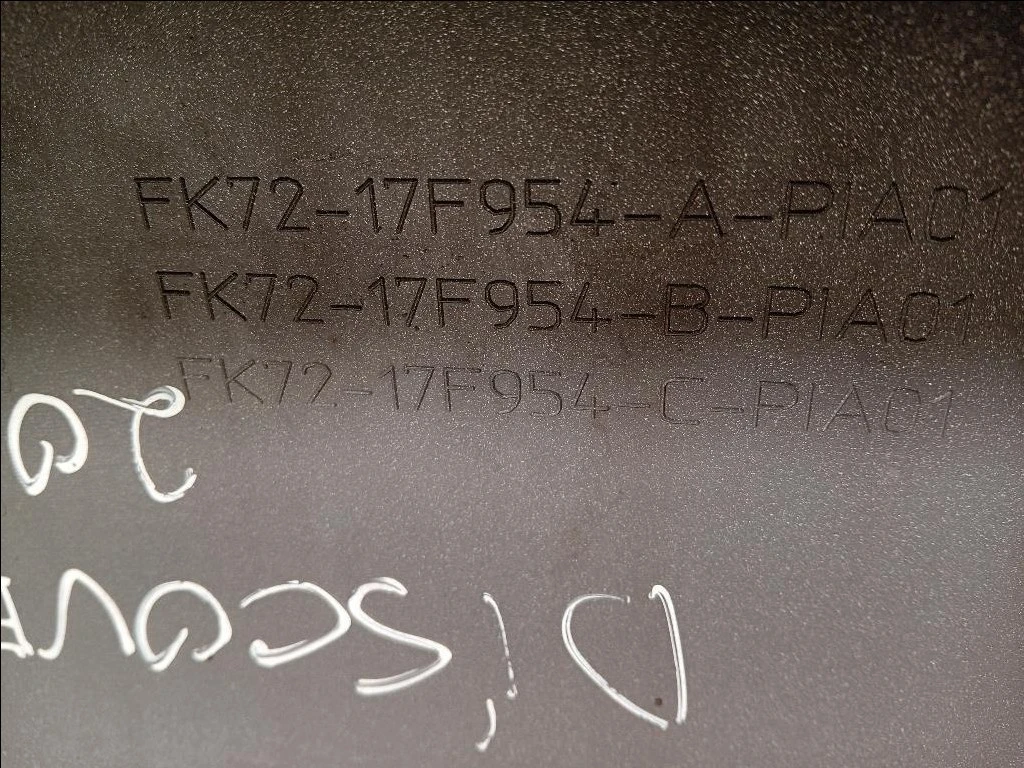 Modanatura Paraurti Centrale POST FK72-17F954 Land Rover Discovery V 2016