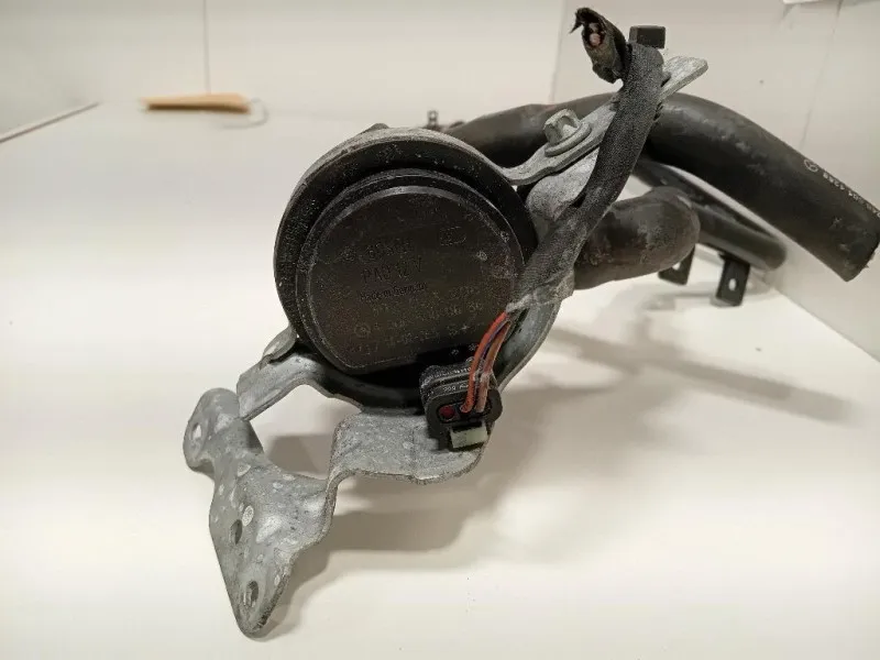 Pompa Acqua A2465011358 Mercedes Classe A W176 2013