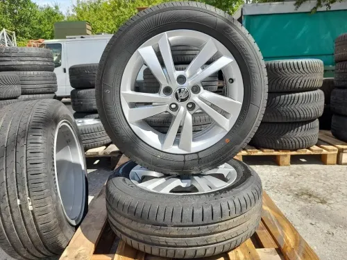 Cerchio Ruota ANT DX 1 PX 18560 R15 6V0601025M Skoda Fabia NJ3 2018