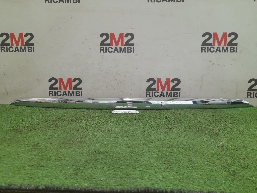 Modanatura Portello POST TESLA X 103536900D Tesla Model X 2015