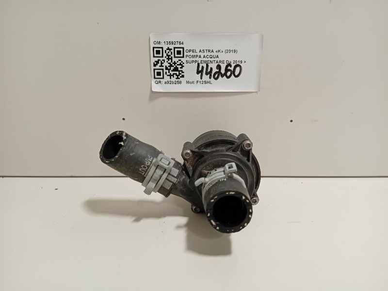 Pompa Acqua Supplementare 13592754 Opel Astra K 2019