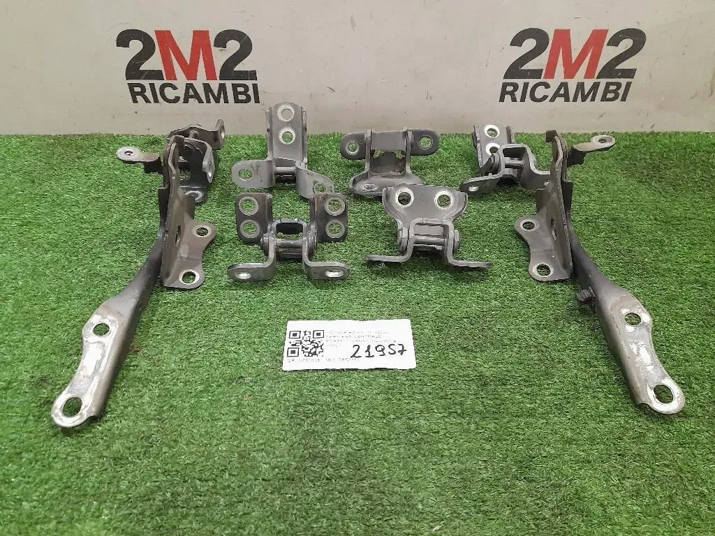 Cerniera Centrale Portello POST Toyota RAV 4 III 2006