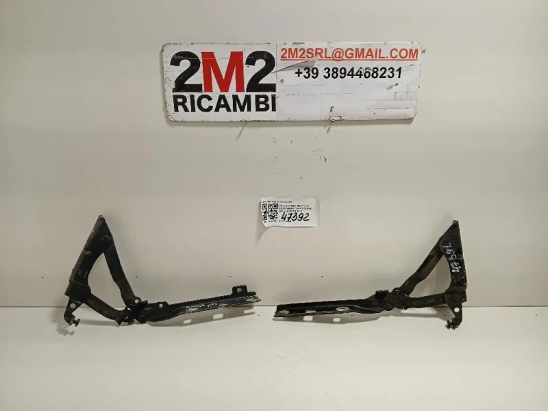 Cerniera Cofano ANT 5K0 823 301B DX+SX Volkswagen GOLF VI 2009