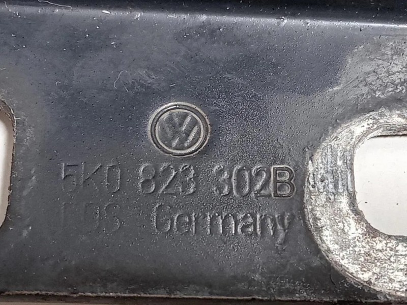 Cerniera Cofano ANT 5K0 823 301B DX+SX Volkswagen GOLF VI 2009