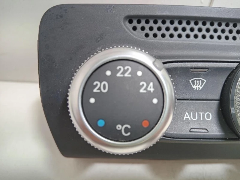 Modulo Comando Riscaldamento Clima 8X0820043B Audi A1 8XA Sportback 2012