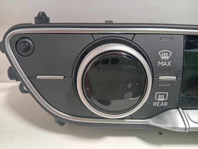 Modulo Comando Riscaldamento Clima 8W0820043F Audi A4 8W5 Avant 2015