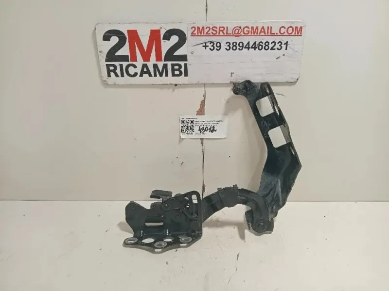 Cerniera Cofano ANT SX A2058800828 Mercedes Classe C W205 2014
