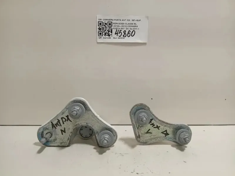 Cerniera Porta ANT DX CERNIERA PORTA ANT DX INF+SUP Mercedes Classe ML W166 2012