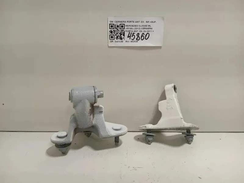 Cerniera Porta ANT DX CERNIERA PORTA ANT DX INF+SUP Mercedes Classe ML W166 2012