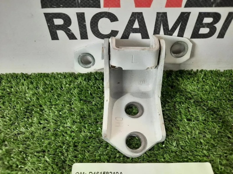 Cerniera Porta INF ANT SX D46158210A ANT SX Mazda 3 III 2014