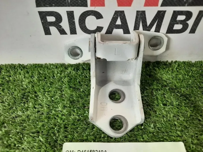 Cerniera Porta INF ANT SX D46158210A ANT SX Mazda 3 III 2014