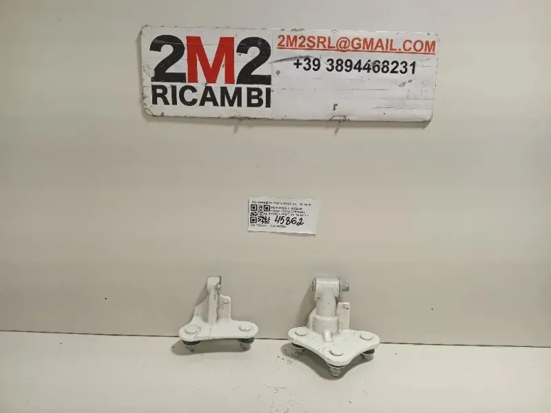 Cerniera Porta POST DX CERNIERA PORTA POST DX INF+SUP Mercedes Classe ML W166 2012