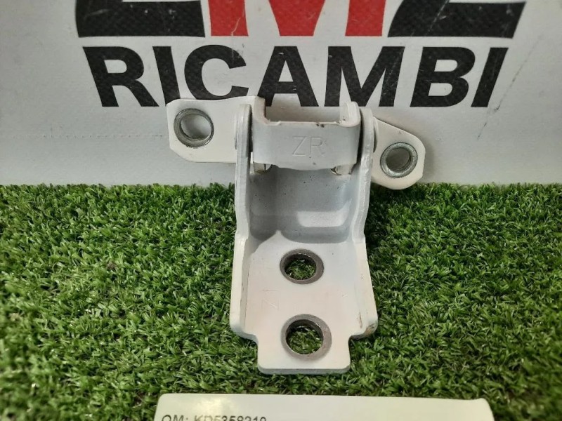 Cerniera Porta SUP ANT DX KD5358210 ANT DX Mazda 3 III 2014