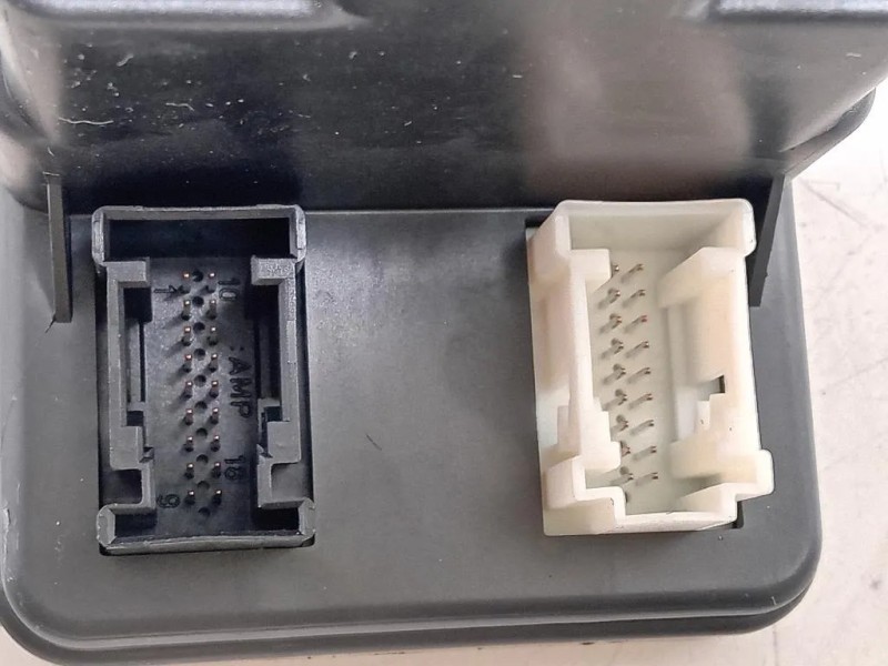 Chiusura Centralizzata Valvola PER Vuoto Daria 1708000848 CHIUSURA CENTRALIZZATA PORTA ANTIFURTO Mercedes Classe SLK R170 1997