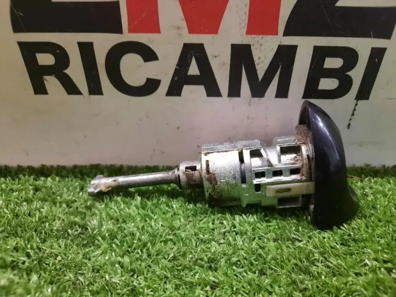 Cilindretto Chiusura Porta ANT SX 50511842 Lancia Ypsilon III 2011