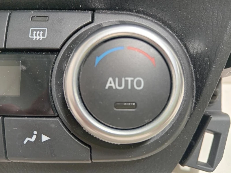 Modulo Comando Riscaldamento Clima BANP61190B Mazda 3 III 2016