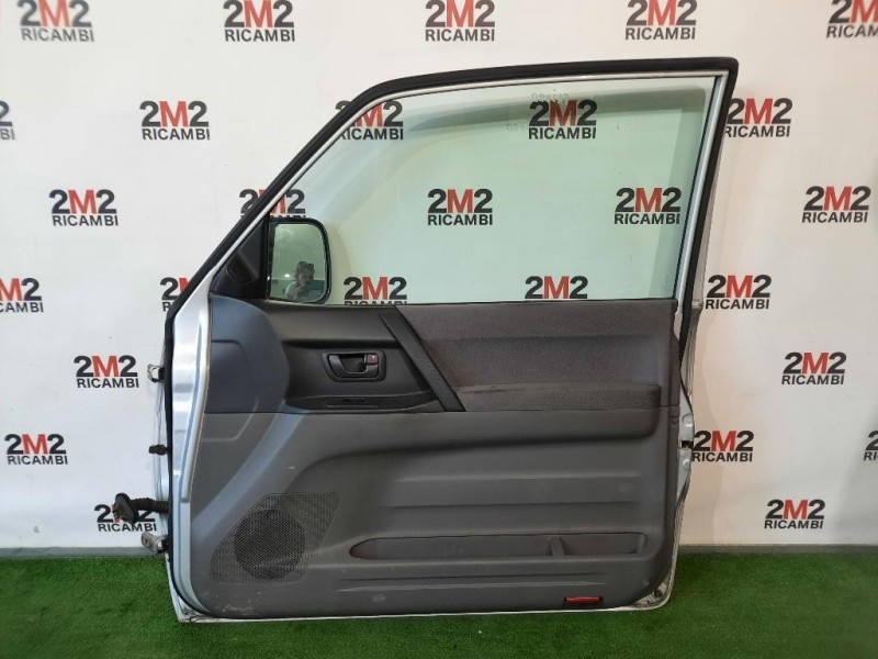Porta ANT DX NUDA 5700A884 Mitsubishi Pajero III 2000
