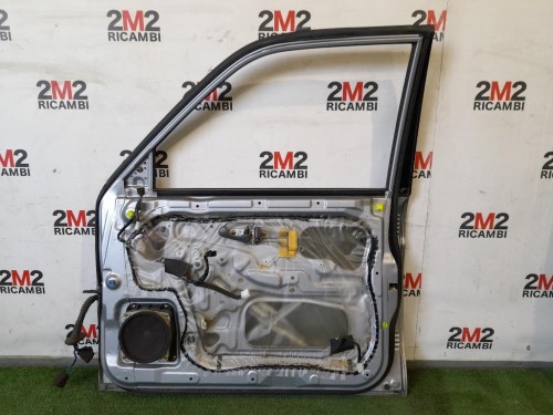 Porta ANT DX MR981938 Mitsubishi Pajero Sport 1998