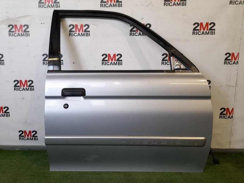 Porta ANT DX MR981938 Mitsubishi Pajero Sport 1998