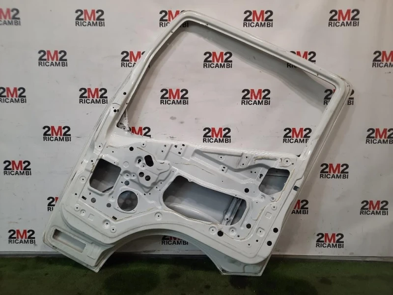 Porta ANT DX Nissan Cabstar F24M 2014