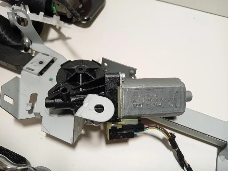 Cintura DI Sicurezza Sedile ANT SX 305753099228 Mercedes Classe CLK C209 2003