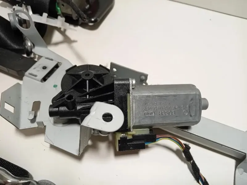 Cintura DI Sicurezza Sedile ANT SX 305753099228 Mercedes Classe CLK C209 2003