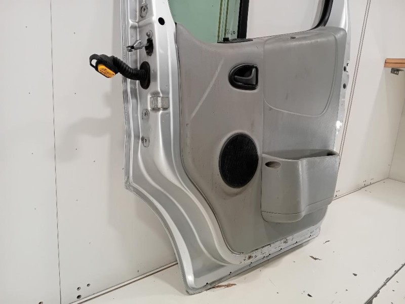 Porta ANT DX 7751478601 Renault Trafic III 2007