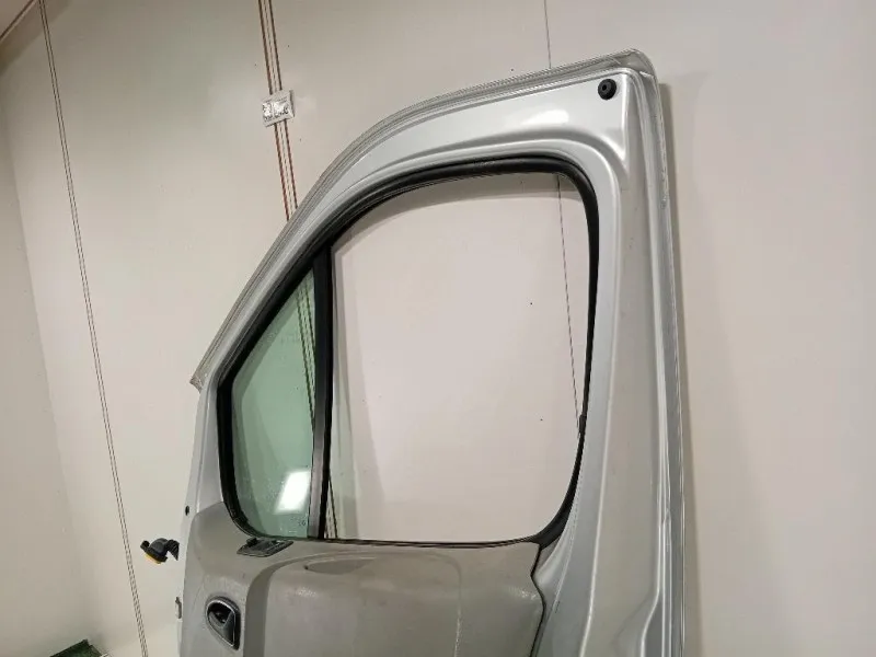 Porta ANT DX 7751478601 Renault Trafic III 2007