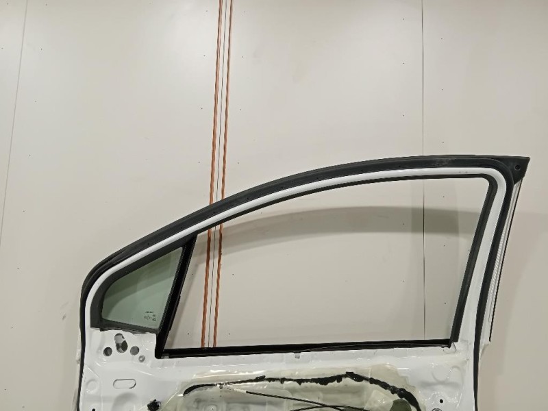 Porta ANT DX 670010D500 Toyota Yaris IV 2012