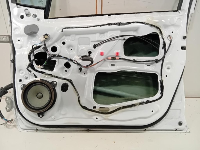 Porta ANT DX 670010D500 Toyota Yaris IV 2017