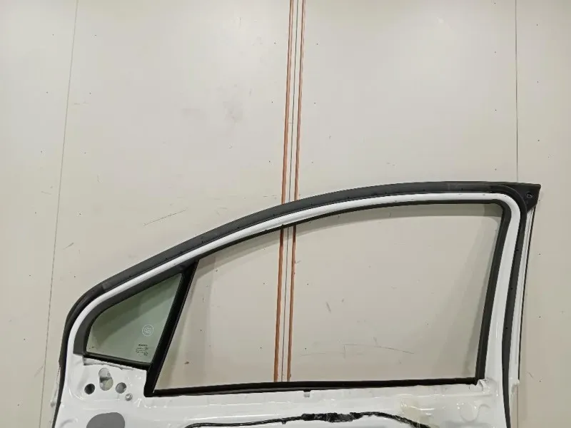 Porta ANT DX 670010D500 Toyota Yaris IV 2017