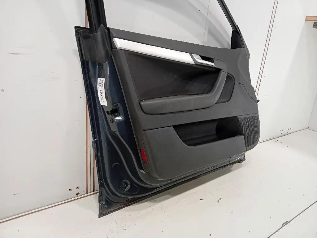 Porta ANT SX 8P4831051A Audi A3 8PA Sportback 2010