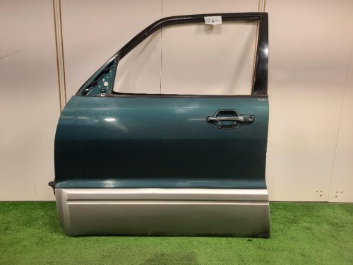 Porta ANT SX 5700A883 Mitsubishi Pajero III 2000