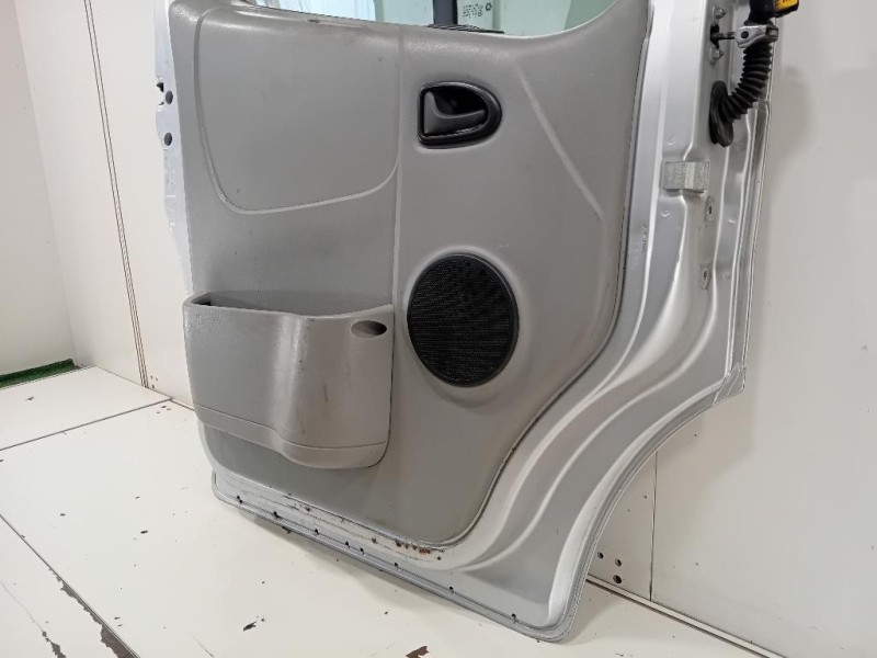 Porta ANT SX 7751478602 Renault Trafic III 2007