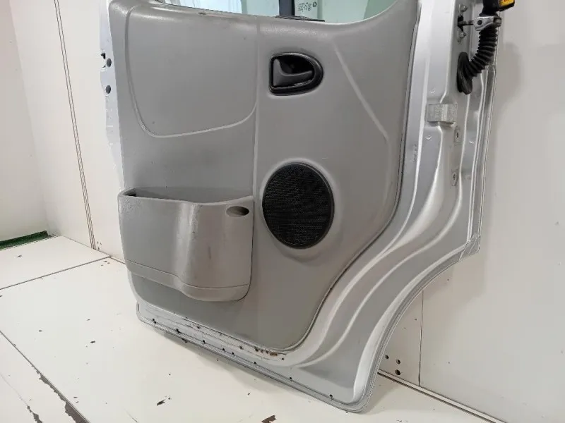 Porta ANT SX 7751478602 Renault Trafic III 2007