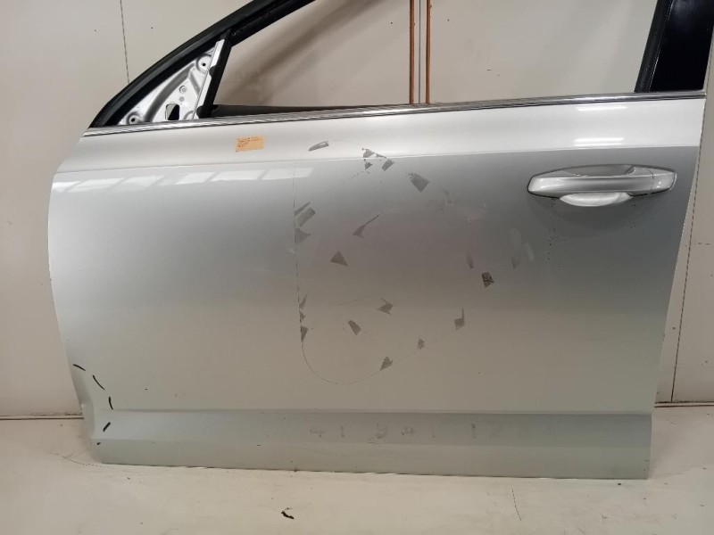 Porta ANT SX 5E0831055A Skoda Octavia 5E3 2017