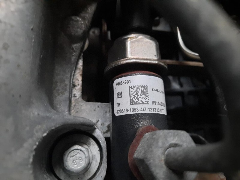 Condensatore AC 820411 Volkswagen GOLF V 2004