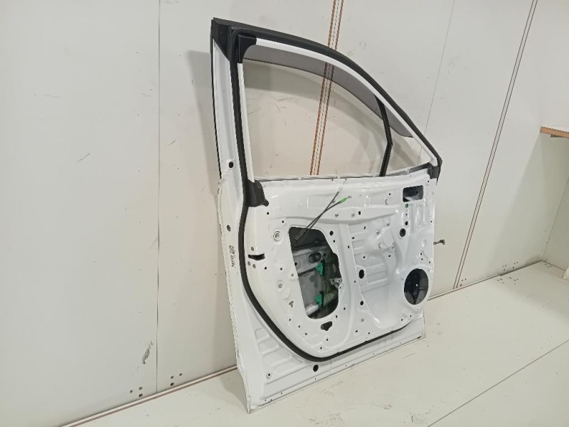 Porta ANT SX 6700242180 AMMACCATA Toyota RAV 4 V 2018