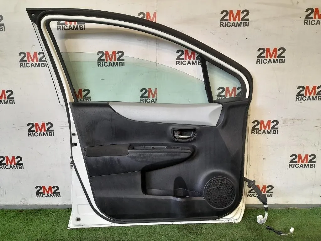 Porta ANT SX 670020D500 Toyota Yaris IV 2012