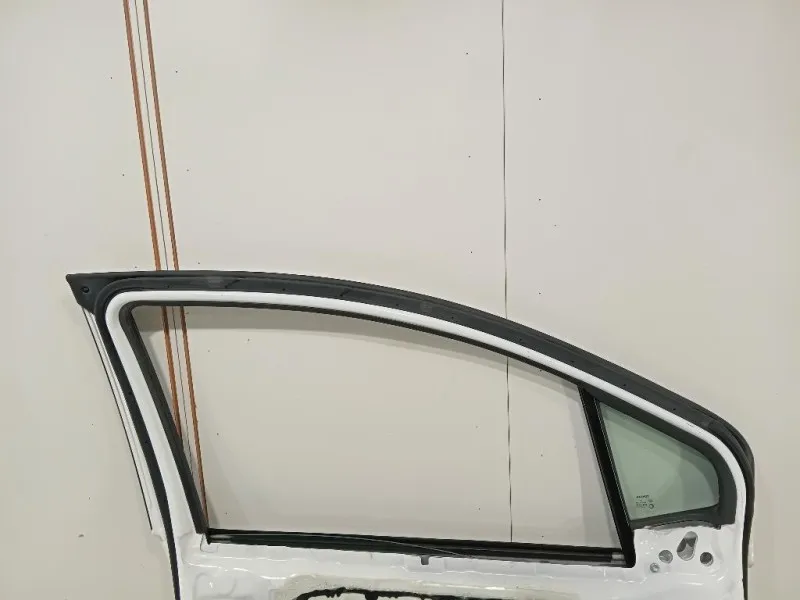 Porta ANT SX 670020D500 Toyota Yaris IV 2012