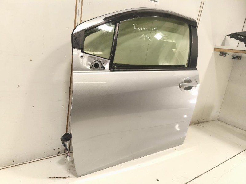 Porta ANT SX 670020D500 Toyota Yaris IV 2012