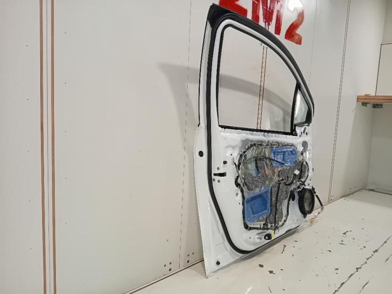 Porta ANT SX 670020D500 Toyota Yaris IV 2014