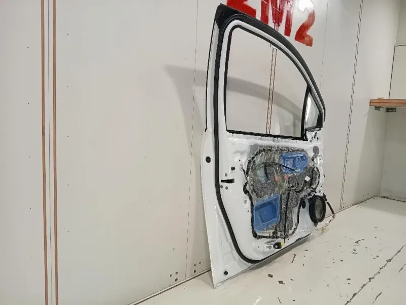 Porta ANT SX 670020D500 Toyota Yaris IV 2014